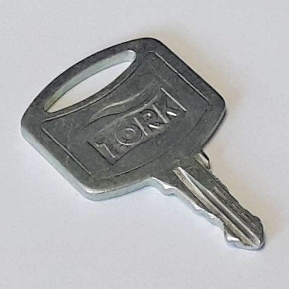 Picture of TORK METAL COMMERCIAL DISPENSER KEY |Each